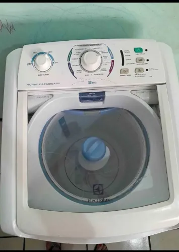 Máquina de lavar Electrolux 09kg (Silênciosa)