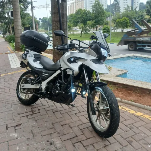 BMW GS 650CC 2011- TROCO POR CARRO