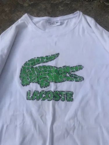 camiseta lacoste big croc craquelada original