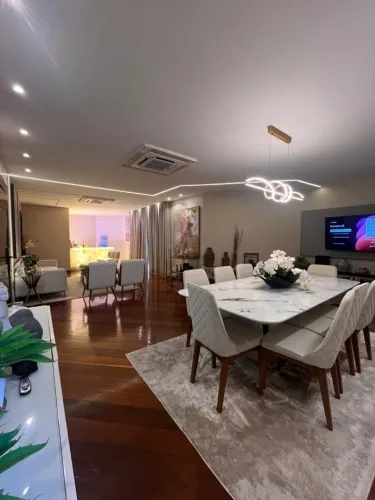 Edifício Cap Ferrat, bairro de Umarizal, 3 suítes, com 260m²