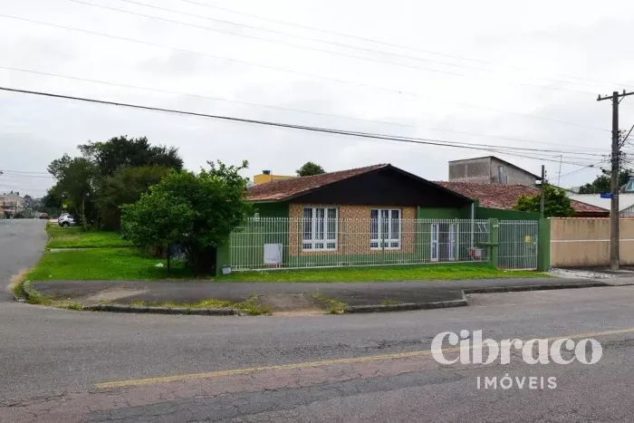 Casa Comercial/Residencial, de 153m², no Cajuru