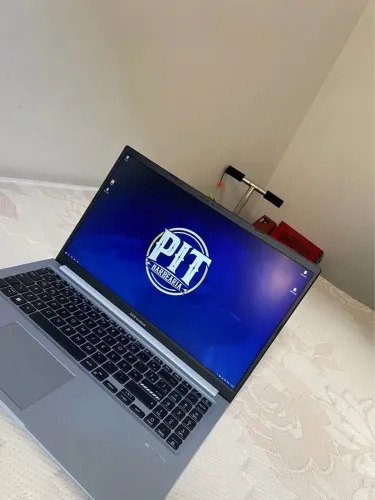 ASUS Vivobook Ryzen 7 4800HS 8GB RAM 