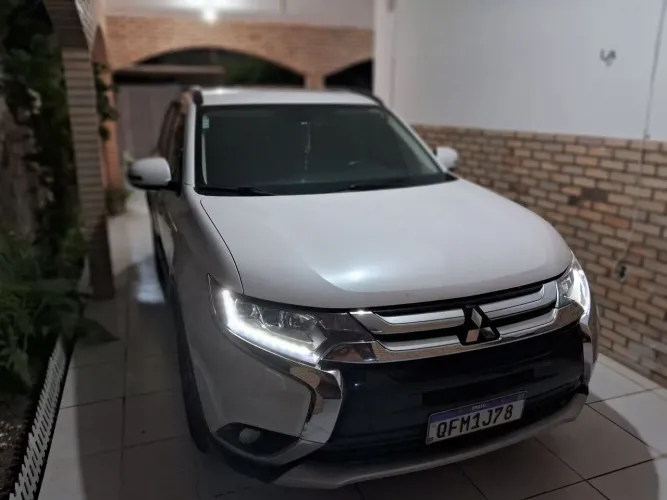 Mitsubishi Outlander 2.2 165cv Diesel Aut. 2016