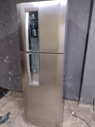 Geladeira inox funcionando perfeitamente