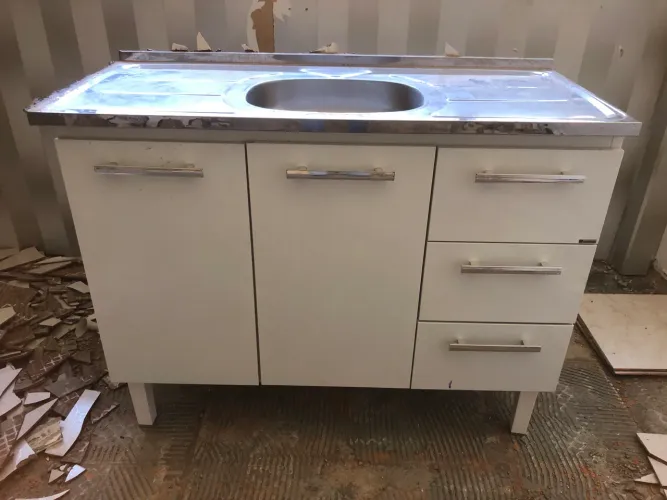 Vendo pia e armário de cozinha, Box banheiro