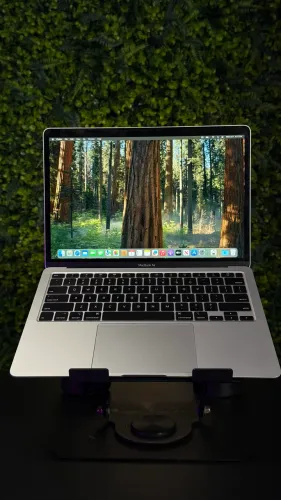 MACBOOK AIR 2020 16GB RAM + GARANTIA