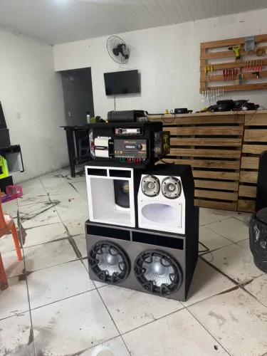 Som automotivo completo