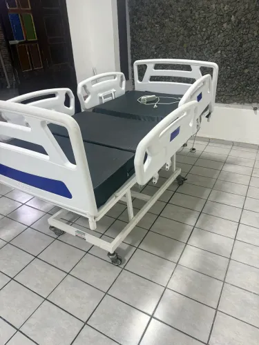 Cama hospitalar