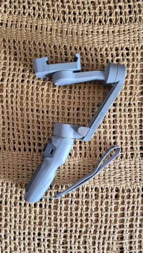 Estabilizador / Gimbal Zhiyun para Celular (Kit Combo Completo com Case)
