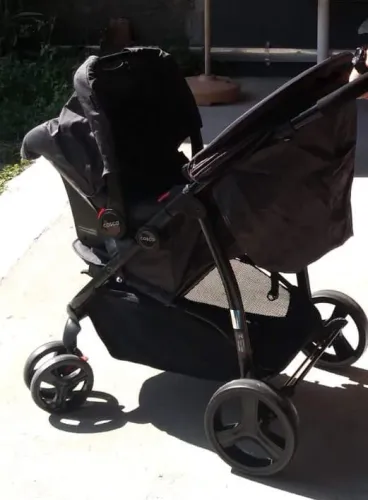 Carrinho de Bebê COSCO com BEBE CONFORTO