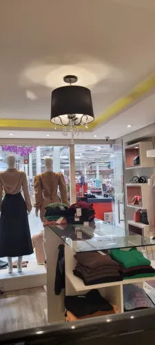 Oportunidade Única Loja de Moda Feminina completa _ Dentro de Supermercado