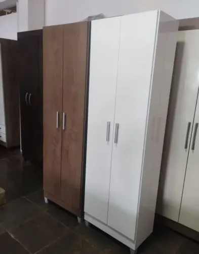 Multiuso 2 Portas com Pé 