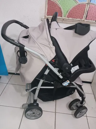 Carrinho de bebê+bebê conforto Burigotto