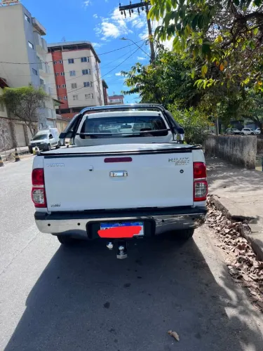 Toyota Hilux CD SRV D4-d 4X4 3.0 TDI Diesel AUT 2012