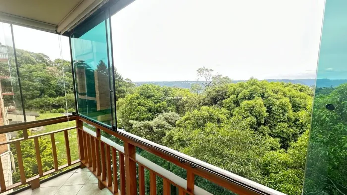 Apartamento Mobiliado e decorado 2 Dormitórios, com vista de Cinema em Gramado