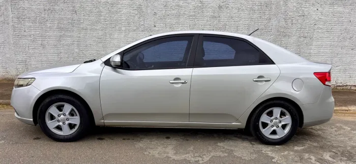 Kia Motors Cerato 1.6 16V Mec. 2012
