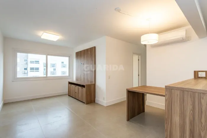 Apartamento de 3 dormitórios e 2 vagas no bairro Jardim Lindóia!