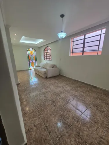 Casa com 3 quartos para alugar em Belo Horizonte