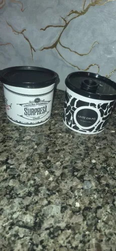 Kit com dois pote mantimento tuppeware de 500ml cada (leite em pó e de tempero)