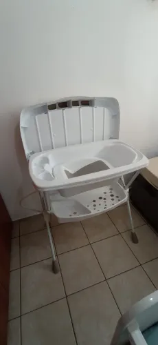 BANHEIRA COM TROCADOR 