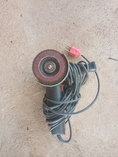 Lixadeira skill 700w