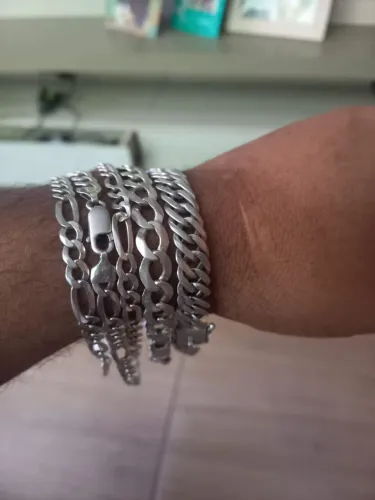 Vendo pratas original retirada no céu azul valor 350 a 500 a 190 cordão e porceiras