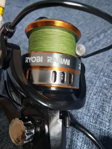 Molinete ryobi 3000 + vara ultra light