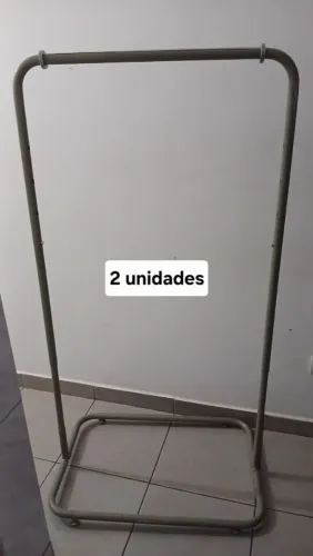 Arara de roupas