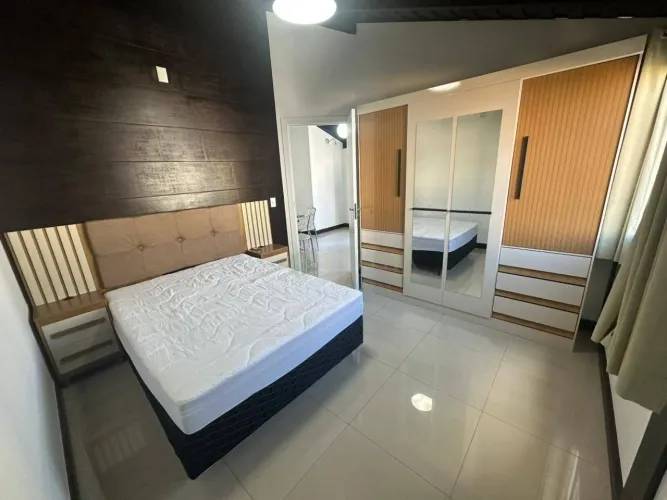 Locação | 55 m², Semi mobiliado e Terraço - Centro, em Florianópolis.