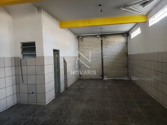 Salão comercial/casa para venda com 148m² na Vila Campo Grande - São Paulo - SP