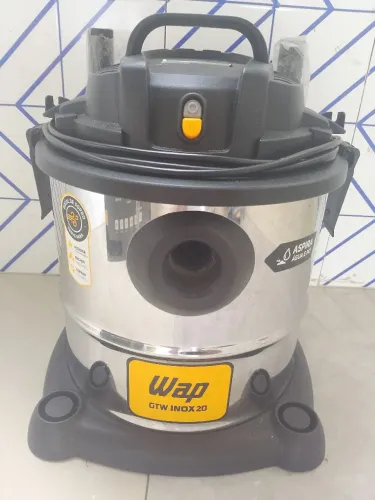 Vende-se Aspirador de Pó e Água Wap Inox 20L