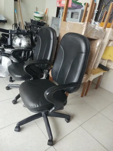 produto novo - cadeira presidente com rodinhas - frete grátis