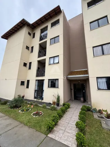 Apartamento no Lagoa Dourada em Uvaranas.