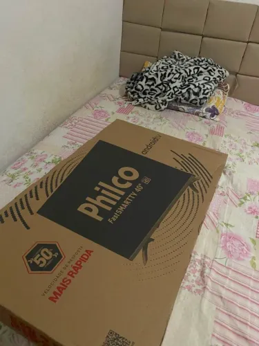 TV Philco Android 40P, novíssima no precinho
