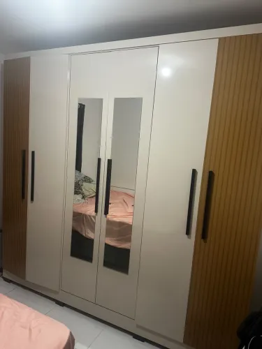 Guarda-roupa 6 portas novo