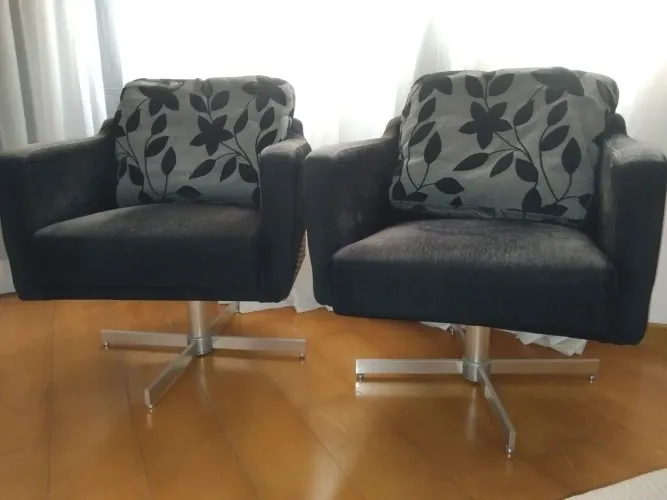 Conjunto duas poltronas