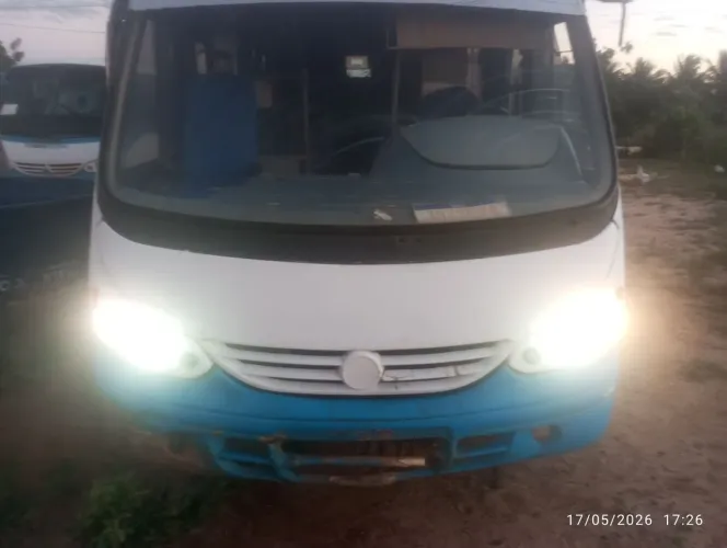 Vendo micro ônibus motor MWM X10 2003
