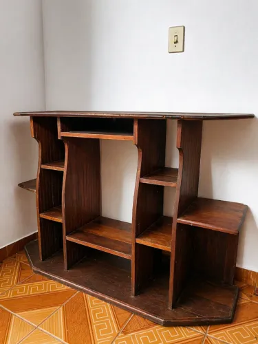 Vendo 2 Racks de Madeira Angelim - Super Resistentes!
