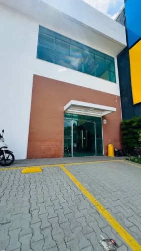 CASTANHAL - SALA COMERCIAL AMPLA COM EXCELENTE LOCALIZAÇÃO
