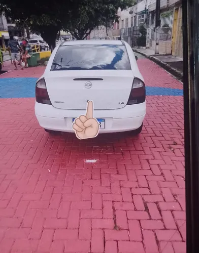 Chevrolet Corsa Sed. Premium 1.4 8V Econoflex 4P 2009