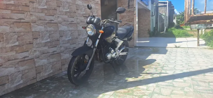 moto top 