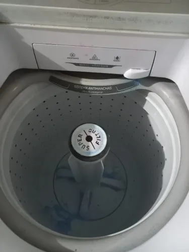 VENDO MÁQUINA DE LAVAR
