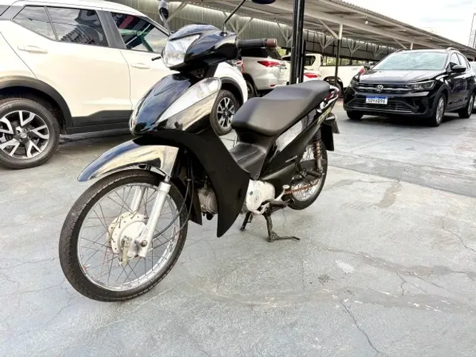Honda Biz 125 cilindradas Partida Elétrica e Pedal