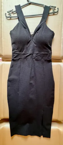 Vestido novo na etiqueta