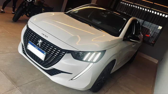 Peugeot 208 Style 1.0 Flex 6V 5P Mec. 2023