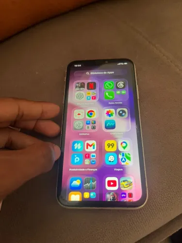 iPhone semi novo 