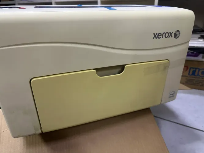 Impressora Phaser 6000 C/ Defeito 