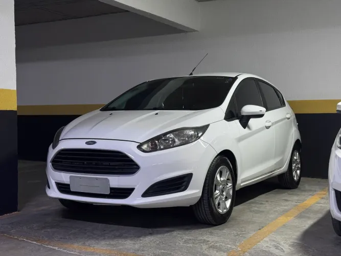 Ford Fiesta 1.5 16V Flex Mec. 5P 2015