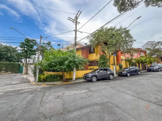Casa de vila para venda em Vila Elvira com 3 quartos, sendo 1 suíte, 150m²