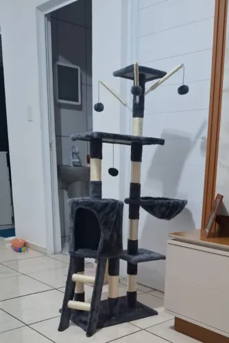 Arranhador e playground torre para gatos